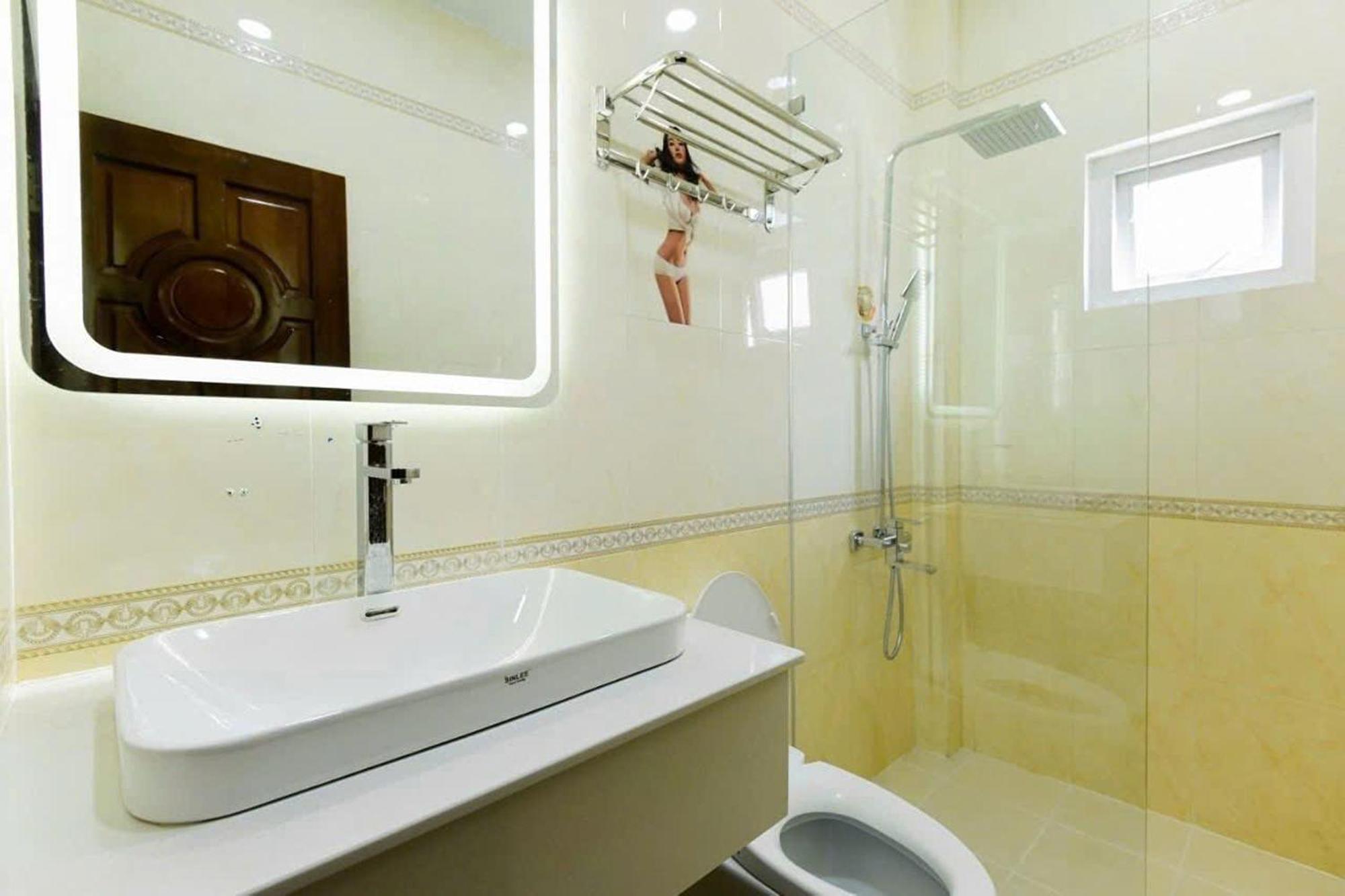 Venice 1 Hotel Ho Chi Minh-stad Buitenkant foto